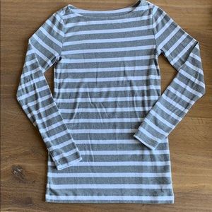 Gap Maternity size small top